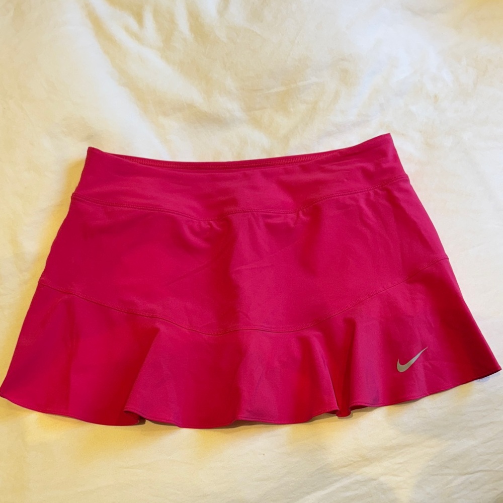 Nike Women's Vibrant Pink Tennis Skirt